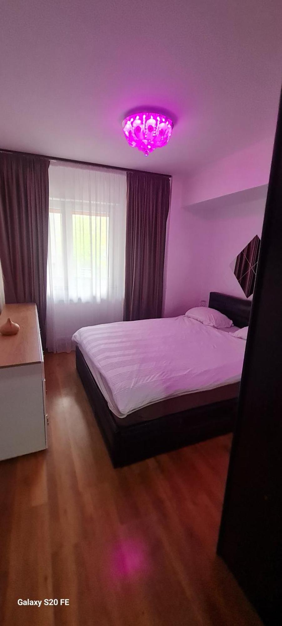 Apartament Regim Hotelier Elis Brasov Bagian luar foto