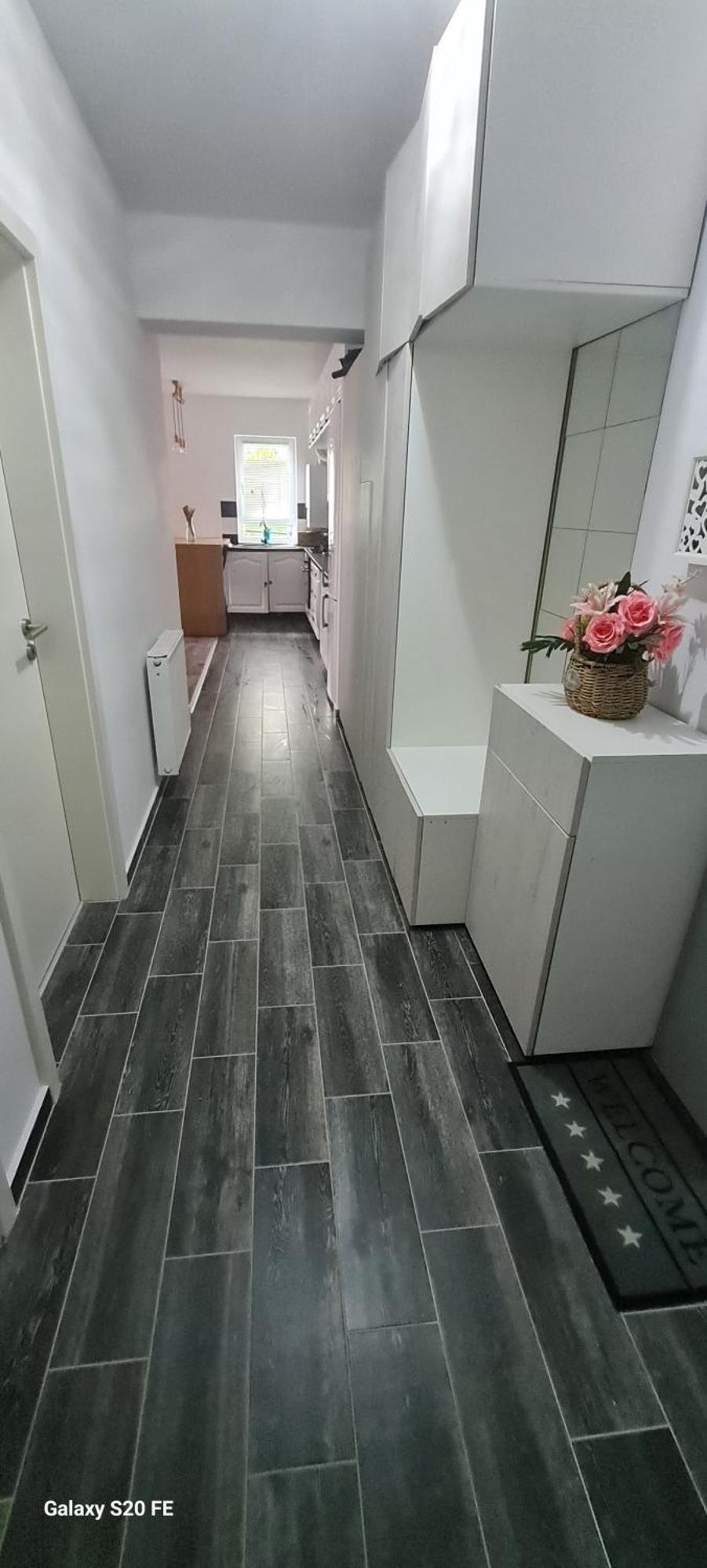 Apartament Regim Hotelier Elis Brasov Bagian luar foto