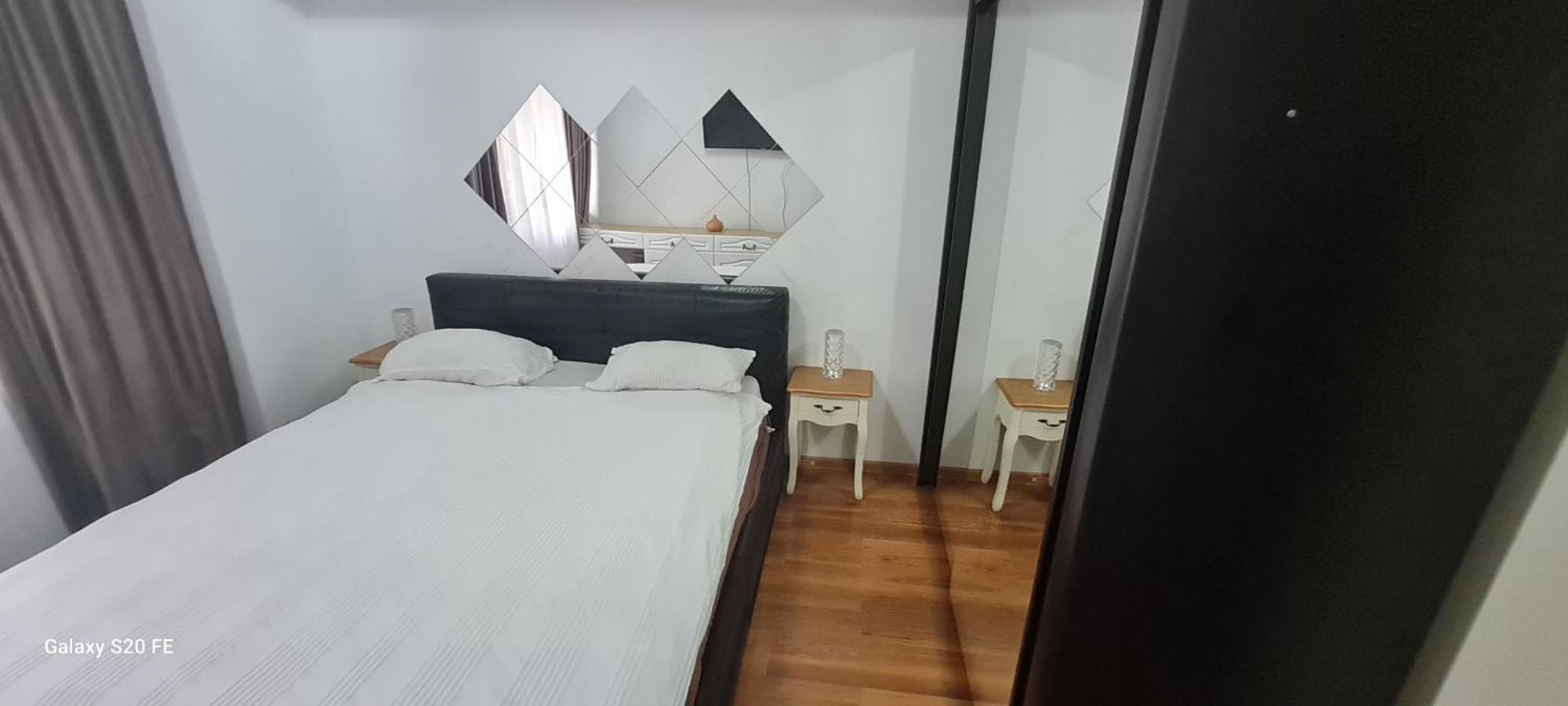 Apartament Regim Hotelier Elis Brasov Bagian luar foto